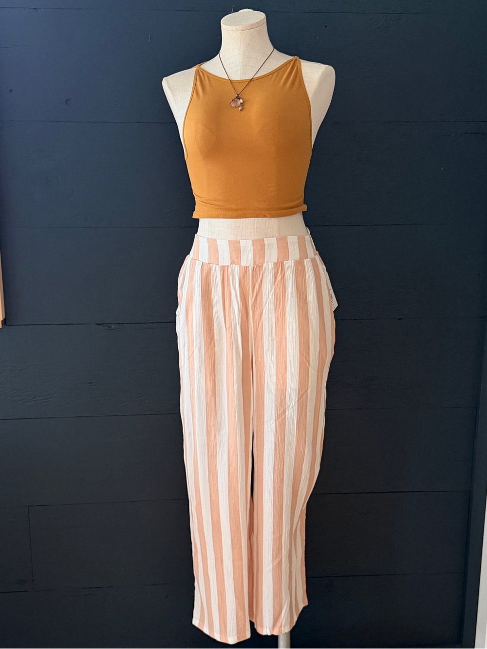 Billabong NWT Cut Through Peach Striped Crinkle Wide Leg Pants Size M Rayon